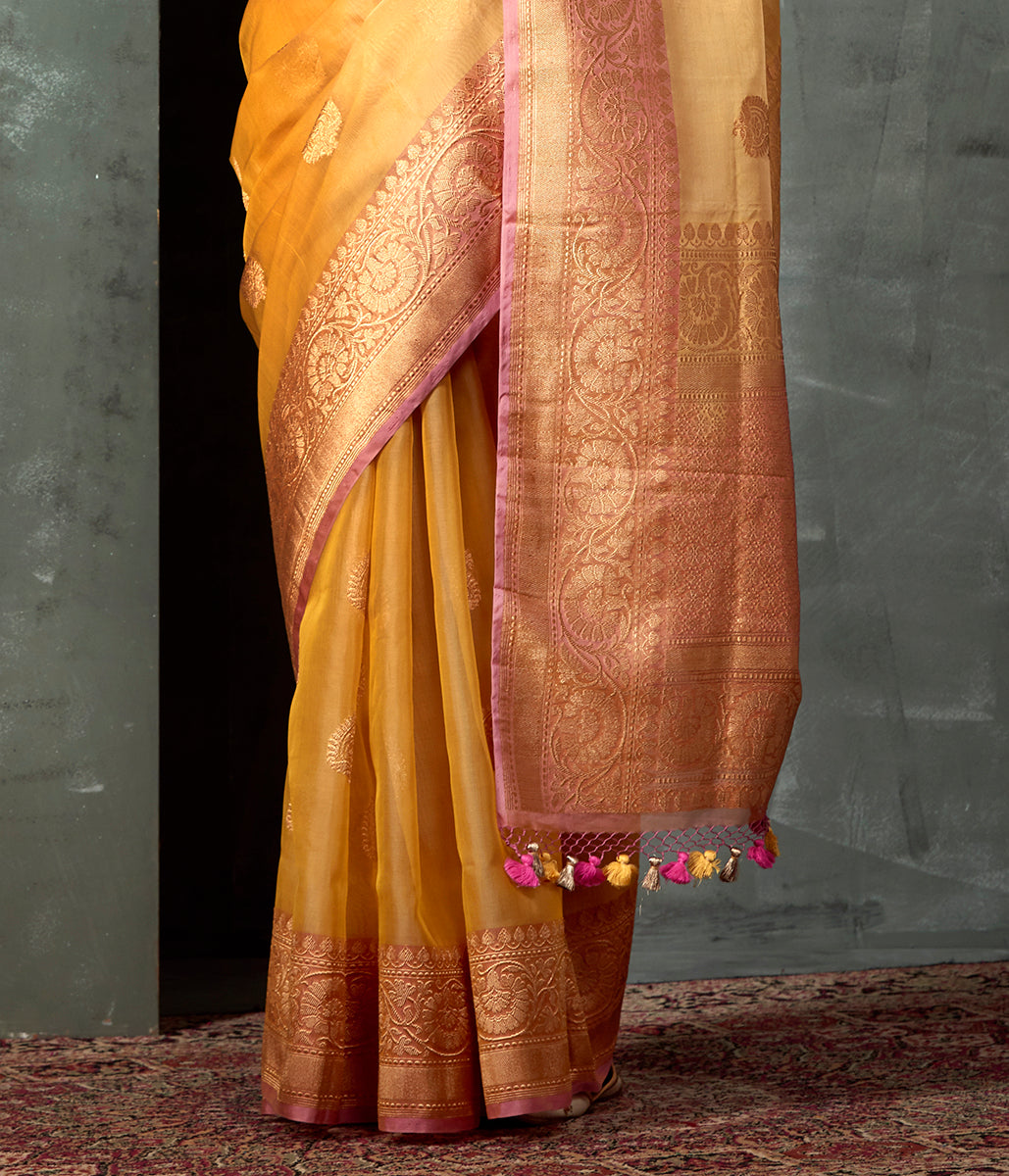 Handwoven_Golden_Beige_Kairi_Boota_Kora_Saree_WeaverStory_04
