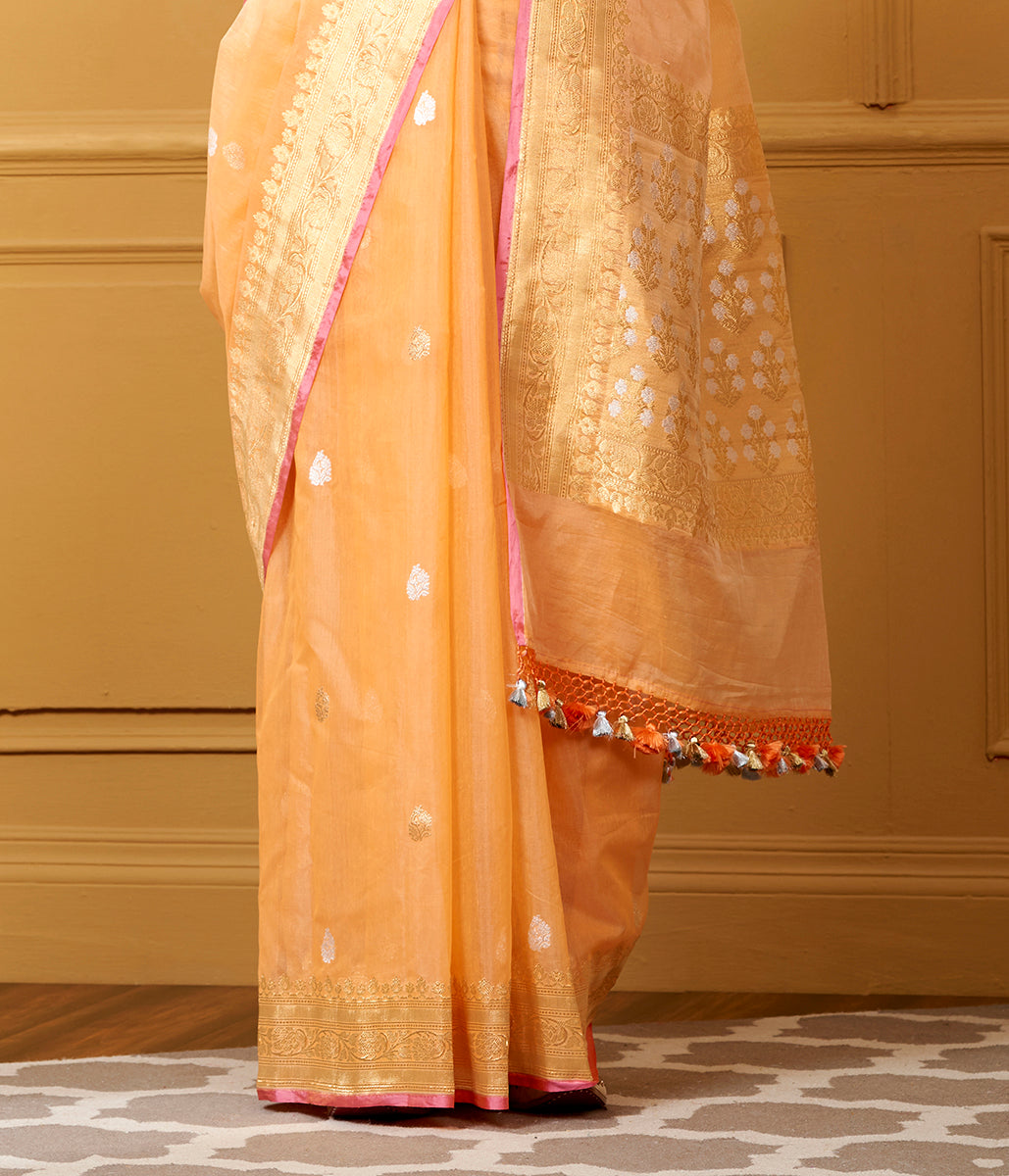 Handloom_Peach_Kora_Cotton_Saree_with_Kadhwa_Booti_WeaverStory_04