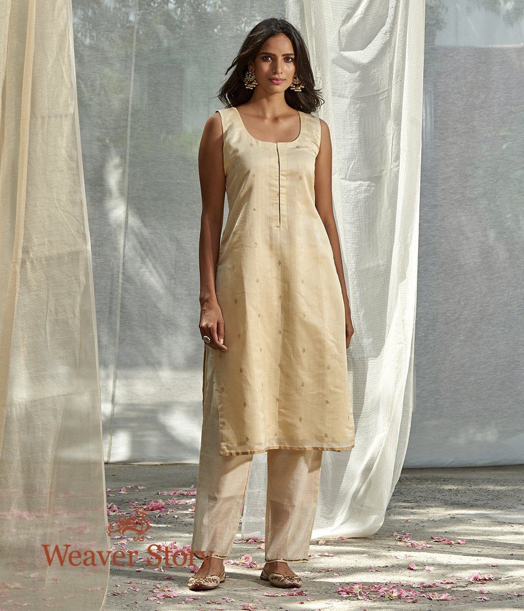 Handwoven_Offwhite_Chanderi_Tissue_Anarkali_Suit_Set_WeaverStory_05