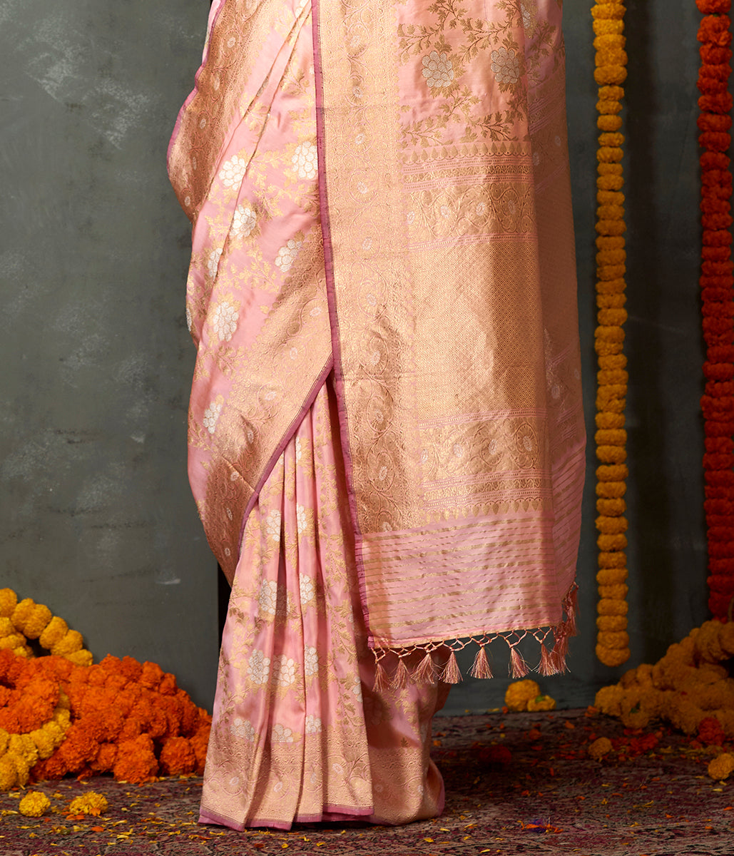 Handloom_Peach_and_Beige_Dual_Tone_Angoor_Jangla_Saree_WeaverStory_04