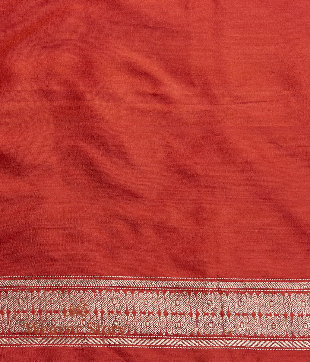 Handwoven_Red_Kadhwa_Booti_Banarasi_Saree_WeaverStory_05