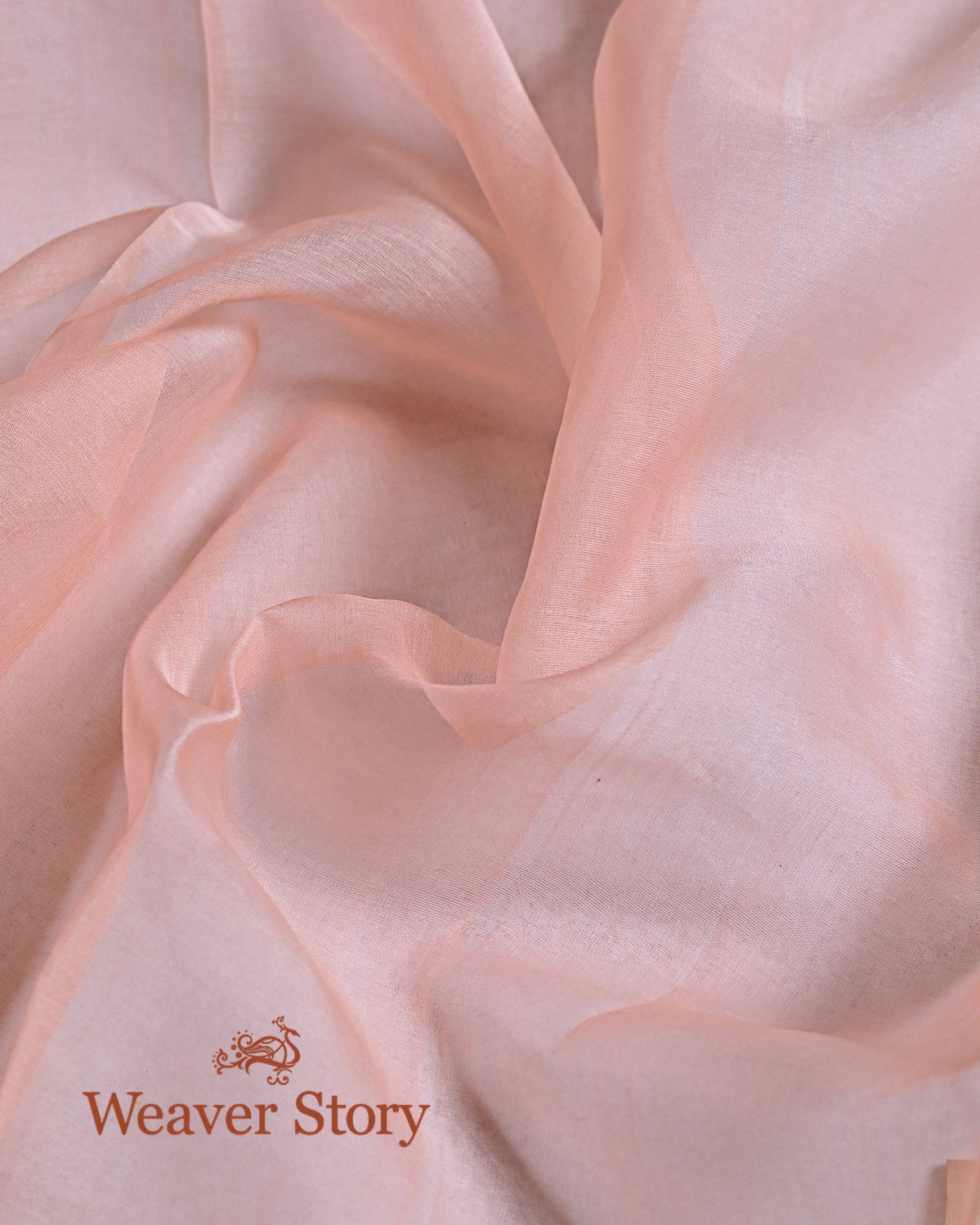 Handwoven_Peach_Silk_Muslin_Jamdani_Saree_WeaverStory_05