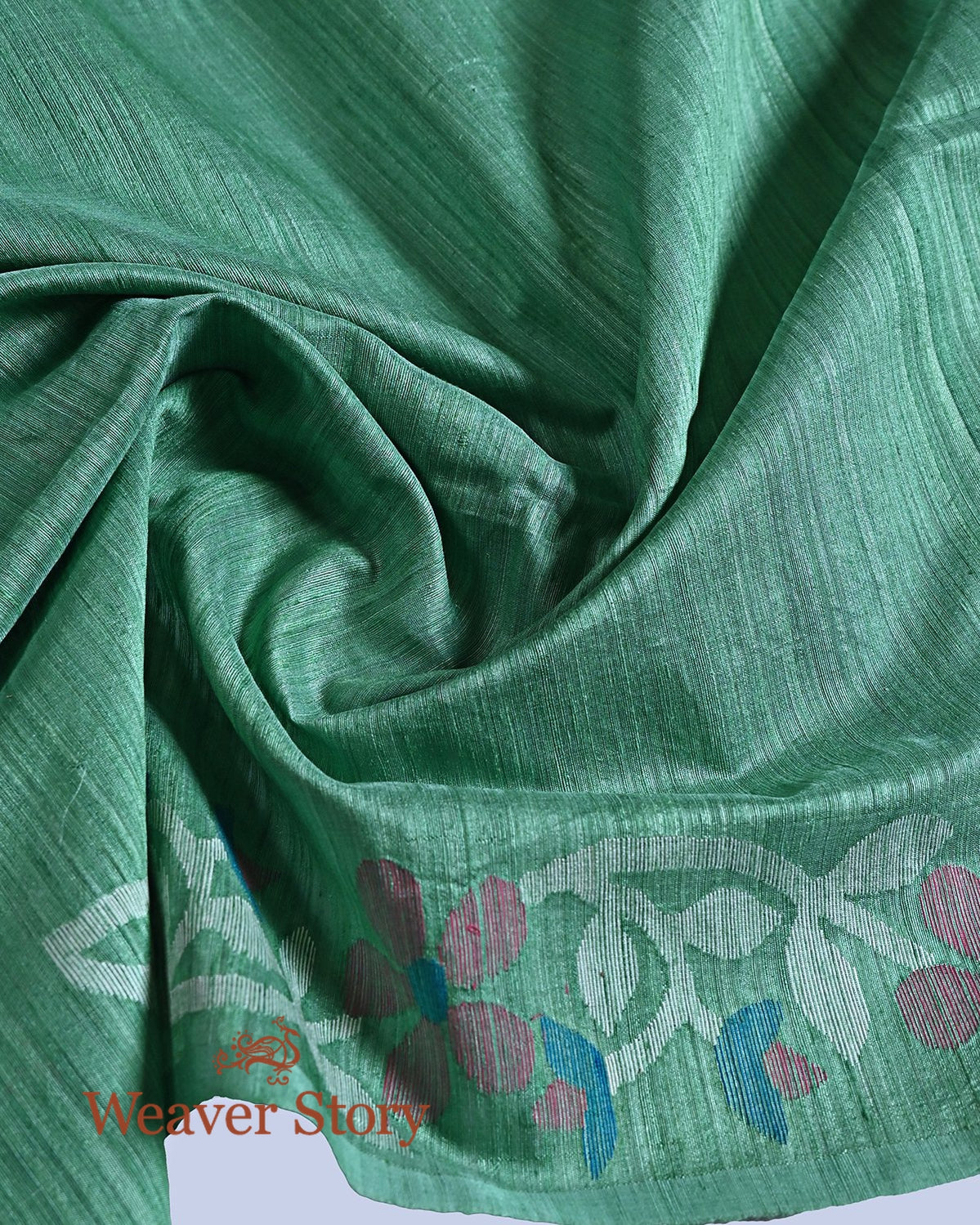 Handwoven_Green_Matka_Silk_Jamdani_Saree_WeaverStory_05
