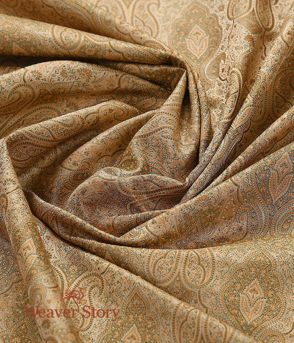 Handloom_Beige_Paisley_Jamawar_Fabric_WeaverStory_05