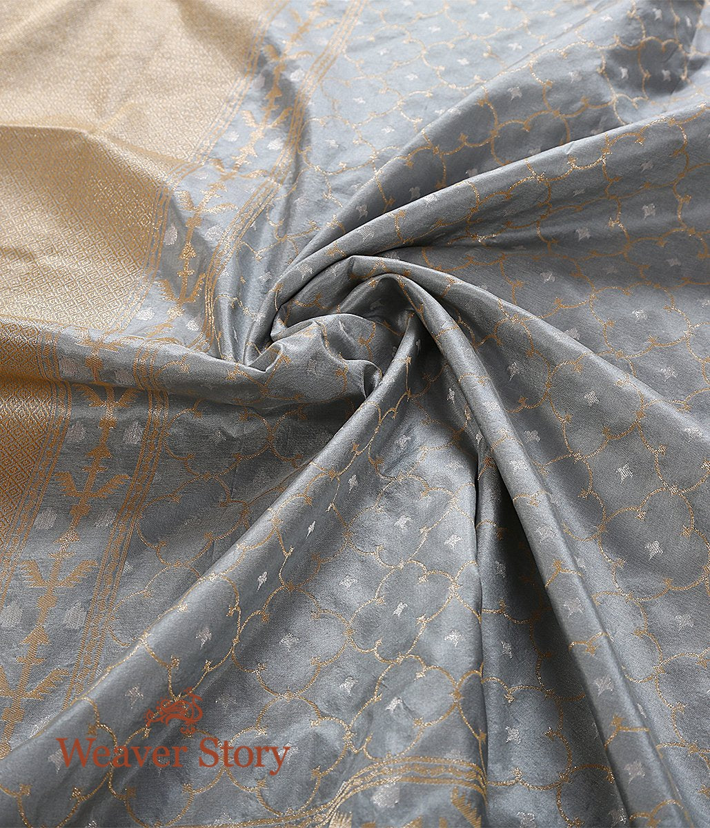 Handloom_Grey_Dampaj_Booti_Dupatta_WeaverStory_05