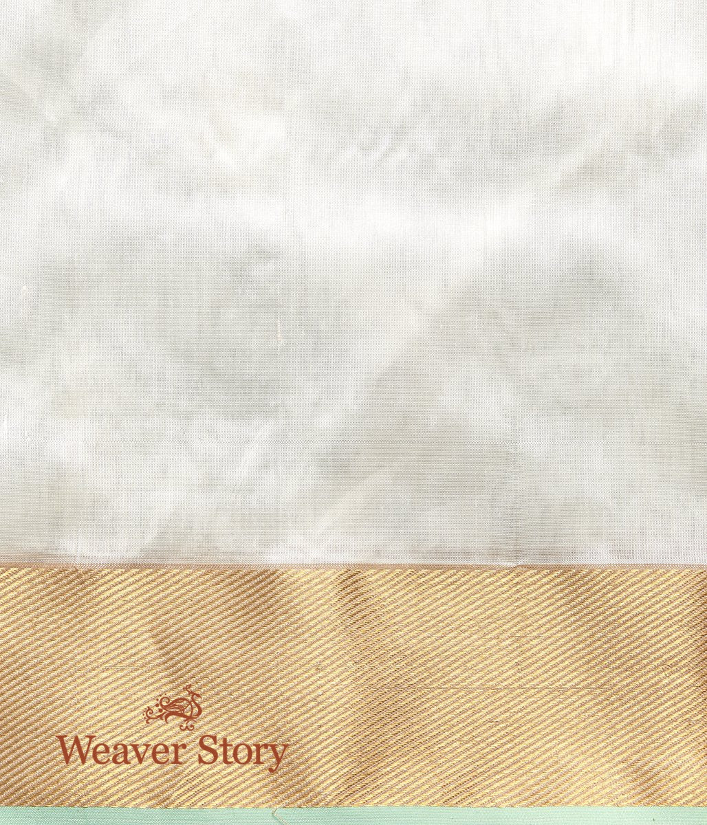 Handloom_White_Silk_Saree_with_Meena_Boota_and_Green_Selvedge_WeaverStory_05