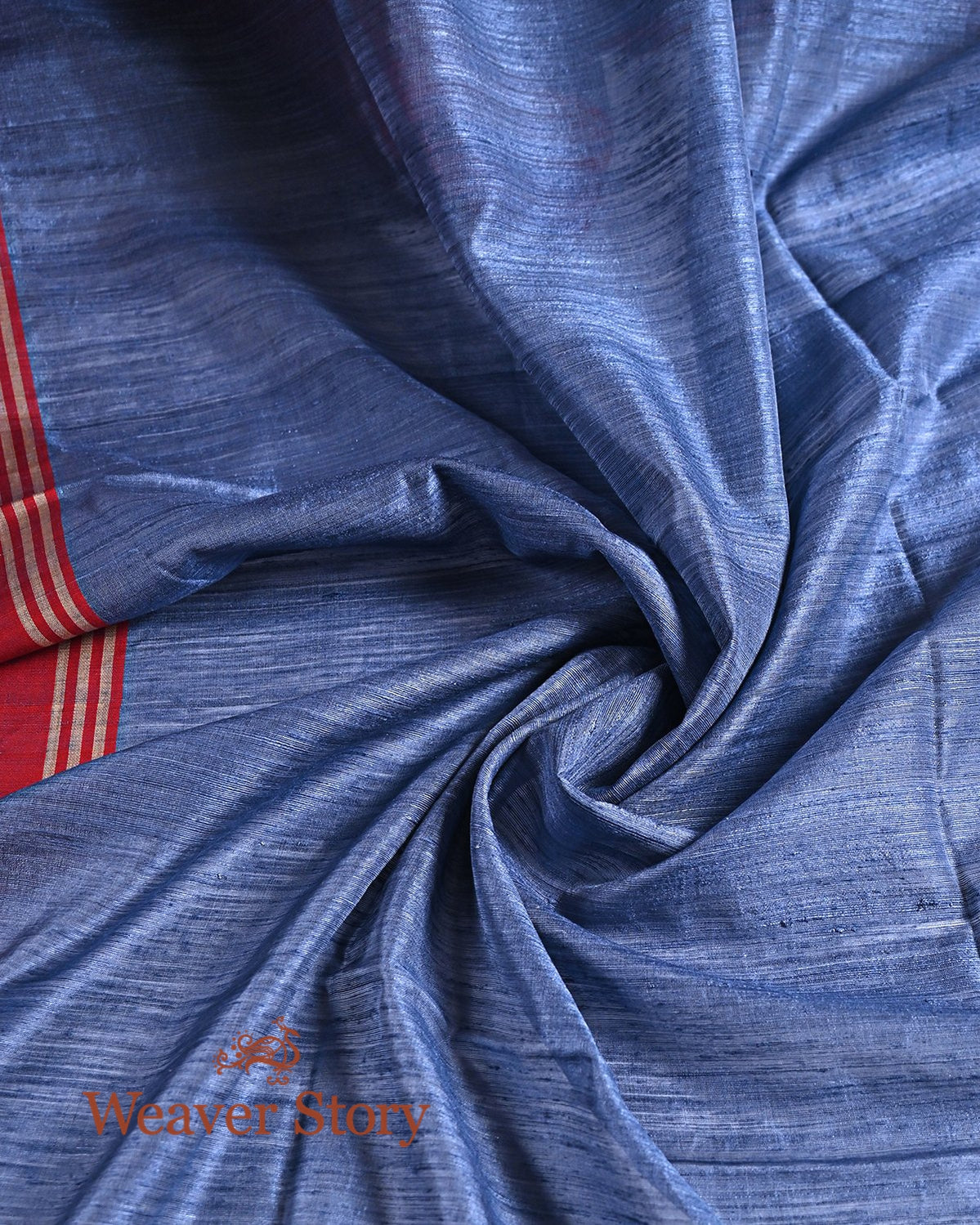 Handwoven_Grey_Matka_Silk_Jamdani_Saree_WeaverStory_05