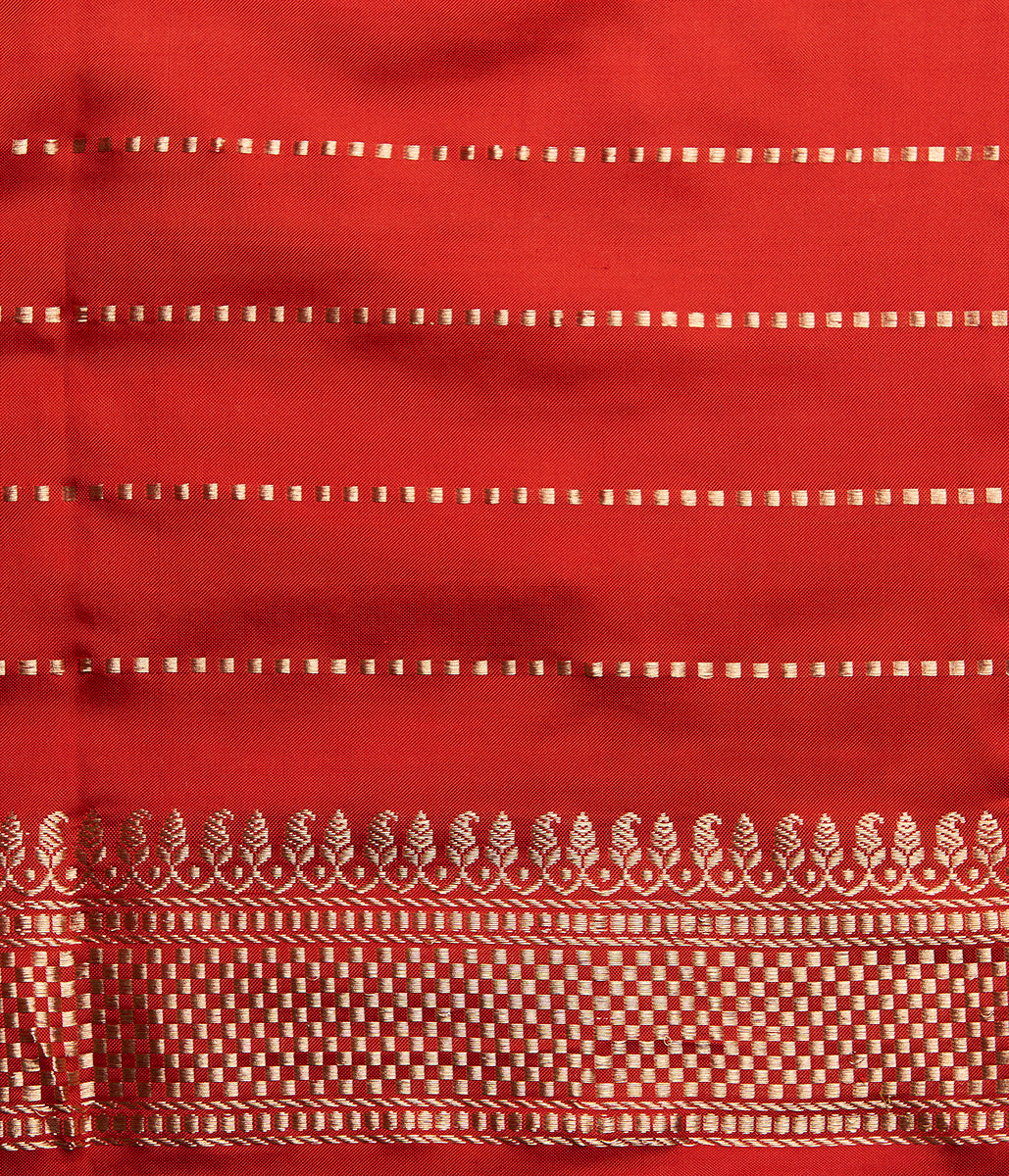 Handwoven_Rust_Ektara_Saree_with_Kadhwa_Boota_and_Red_Border_WeaverStory_05