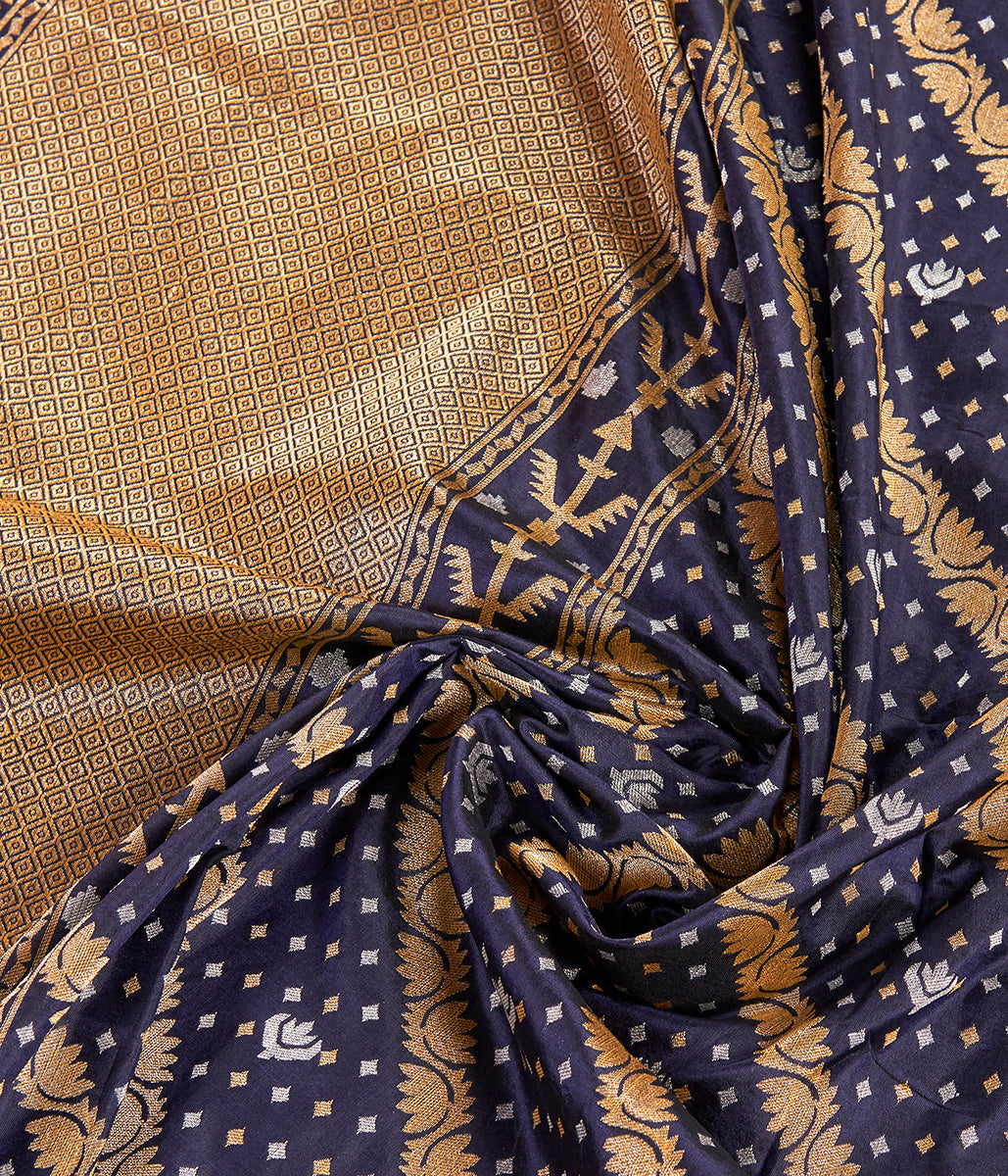 Handwoven_Navy_Blue_Katan_Jamdani_Dupatta_WeaverStory_05