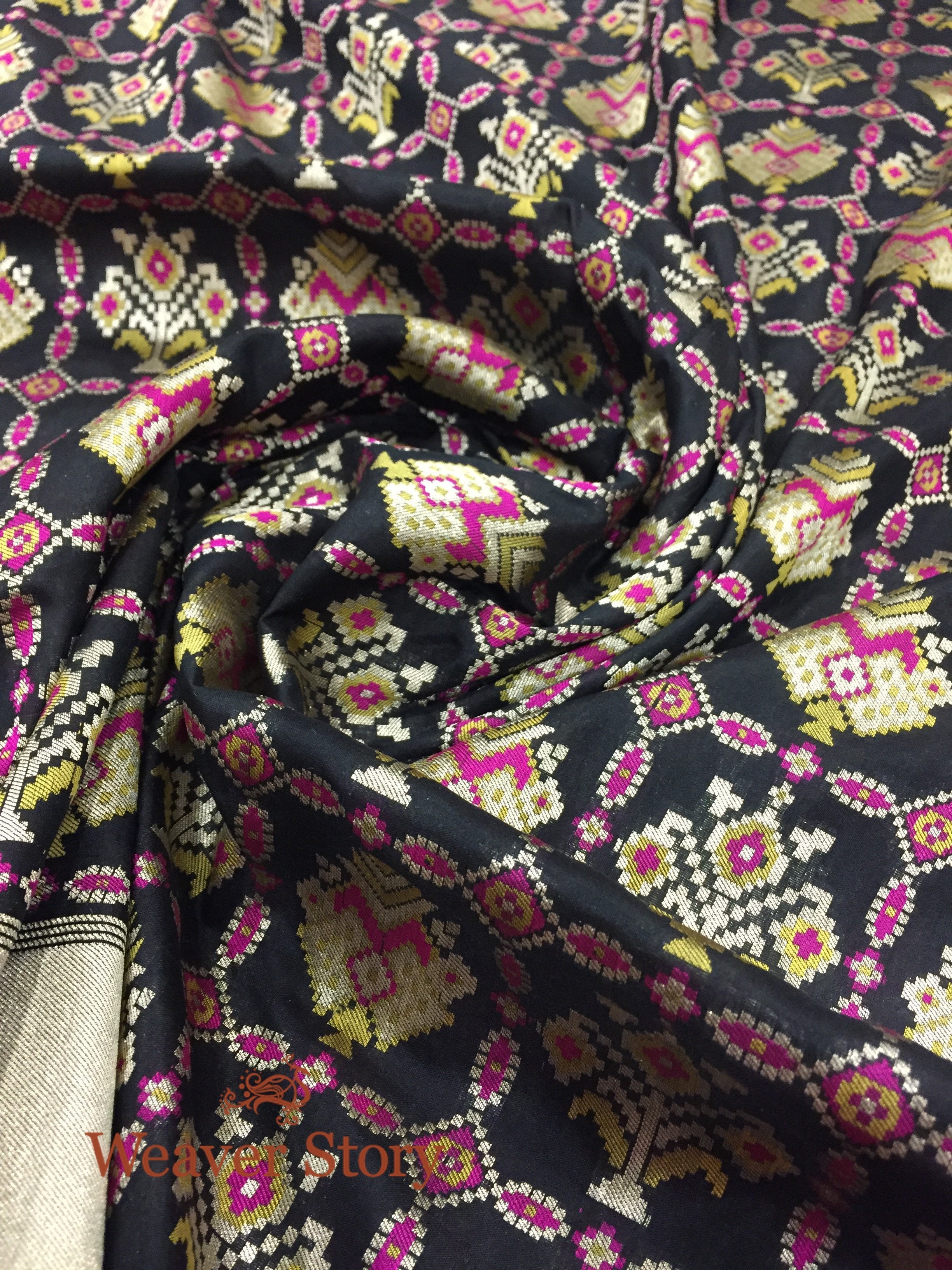 Handloom_Black_Banarasi_Patola_Dupatta_with_Meenakari_WeaverStory_05