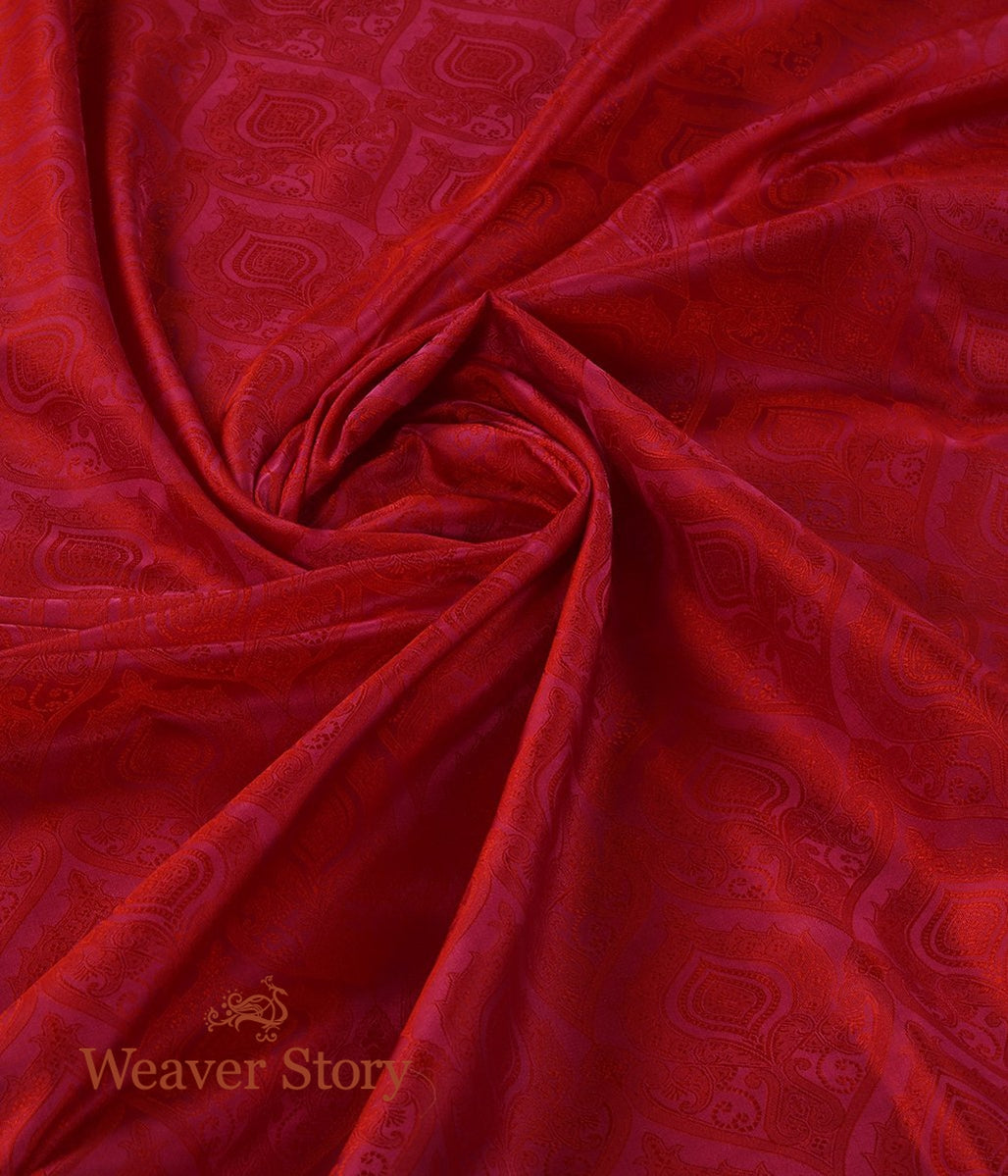 Handloom_Rani_Pink_Tanchoi_Fabric_with_Floral_Weave_WeaverStory_05