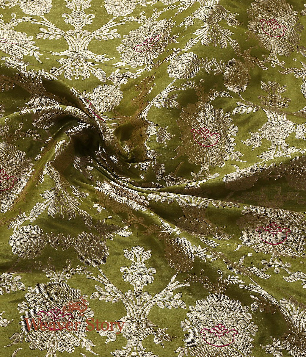 Handloom_Henna_Green_Odhna_Jangla_Fabric_WeaverStory_05