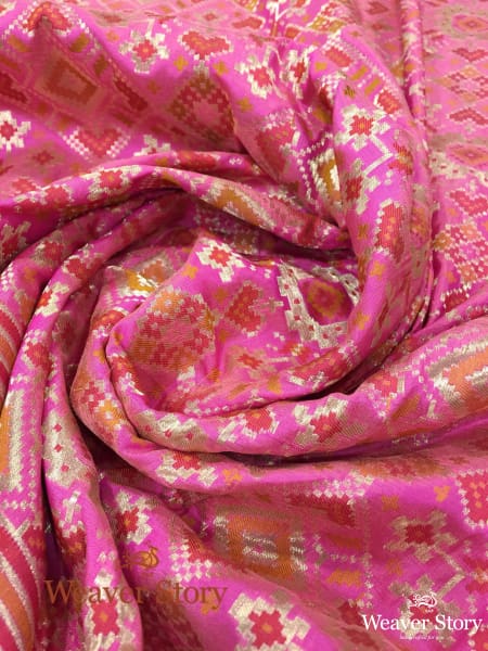 Handwoven_Pink_and_Gold_Banarasi_Patola_Dupatta_WeaverStory_05