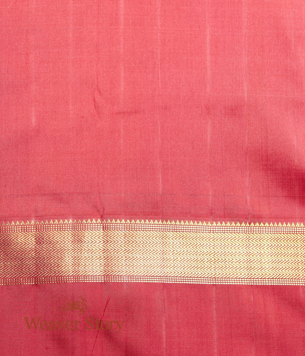 Handwoven_Blue_and_Black_Dual_Tone_Kanjivaram_Silk_Saree_with_Red_Border_WeaverStory_05