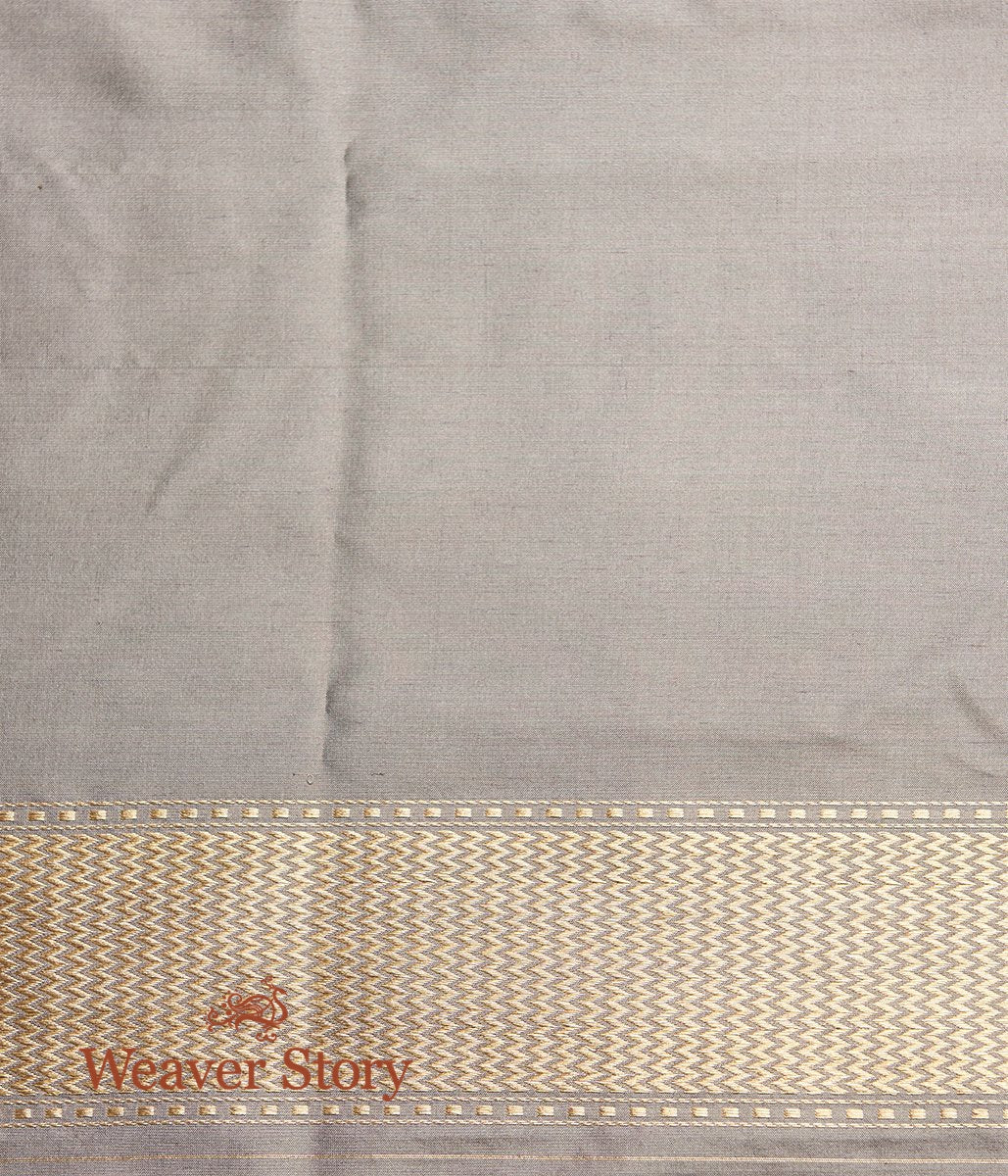 Handloom_Grey_and_Beige_Banarasi_Jangla_with_Pink_Selvedge_WeaverStory_05