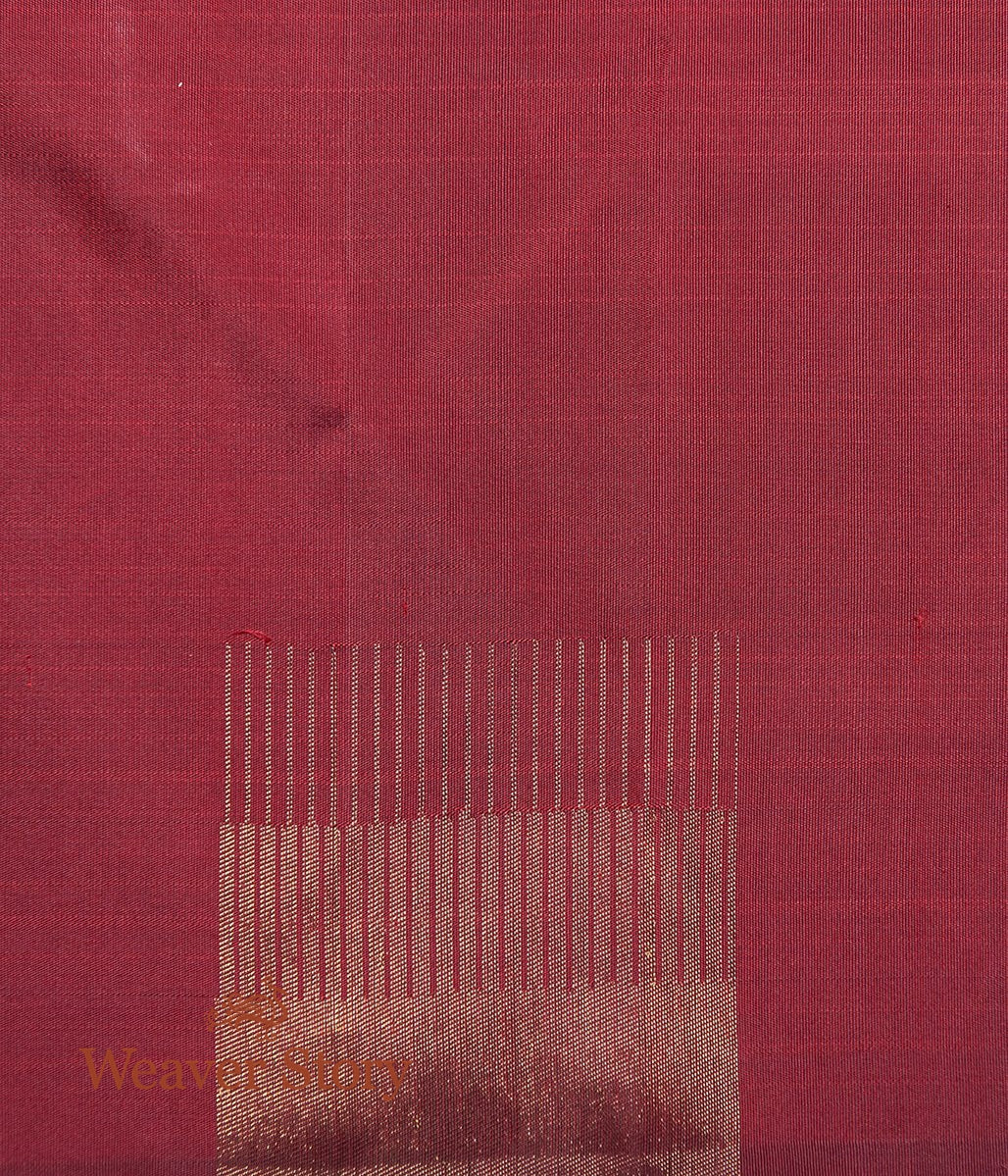 Handloom_Maroon_Kanjivaram_Saree_with_Pure_Zari_Border_Stripes_WeaverStory_05