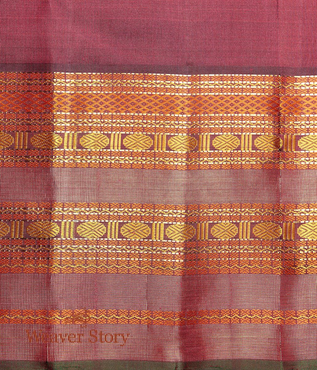 Handloom_Green_Kanjivaram_Silk_Saree_with_Wine_Border_WeaverStory_05