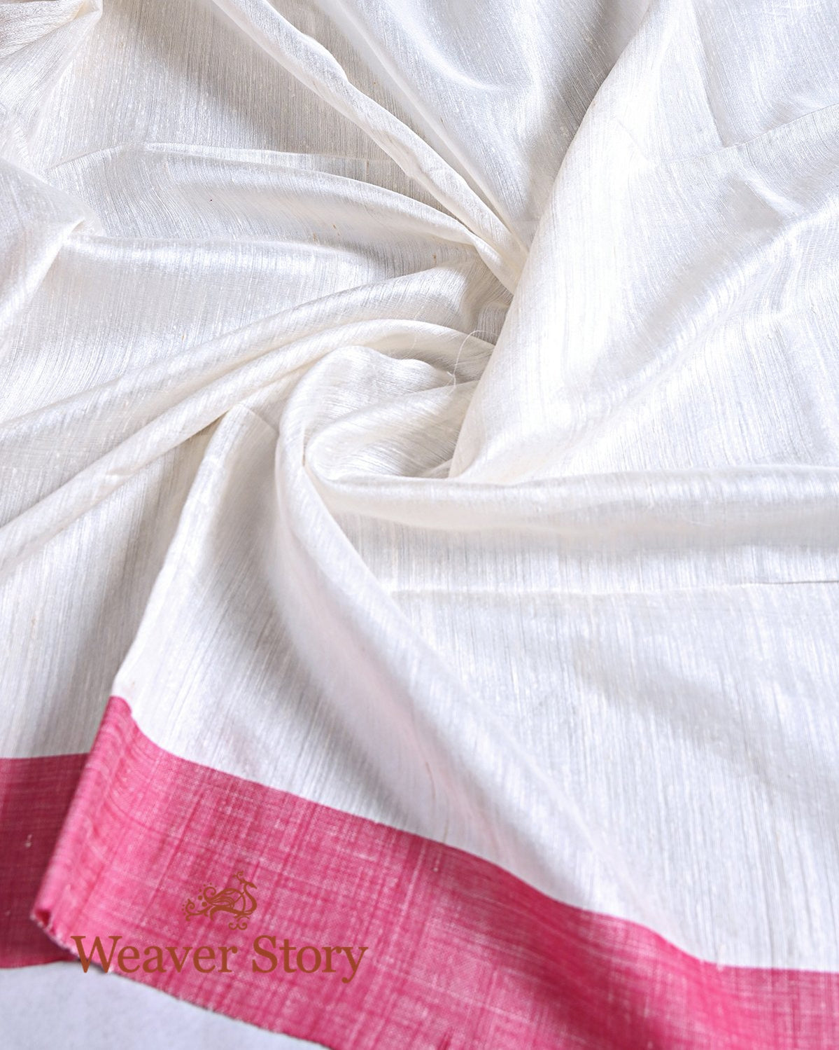 Handwoven_Offwhite_Matka_Silk_Jamdani_Saree_WeaverStory_05