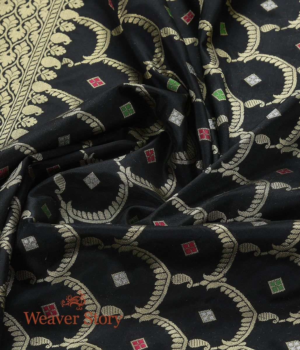 Handloom_Black_Cutwork_Jangla_Dupatta_WeaverStory_05