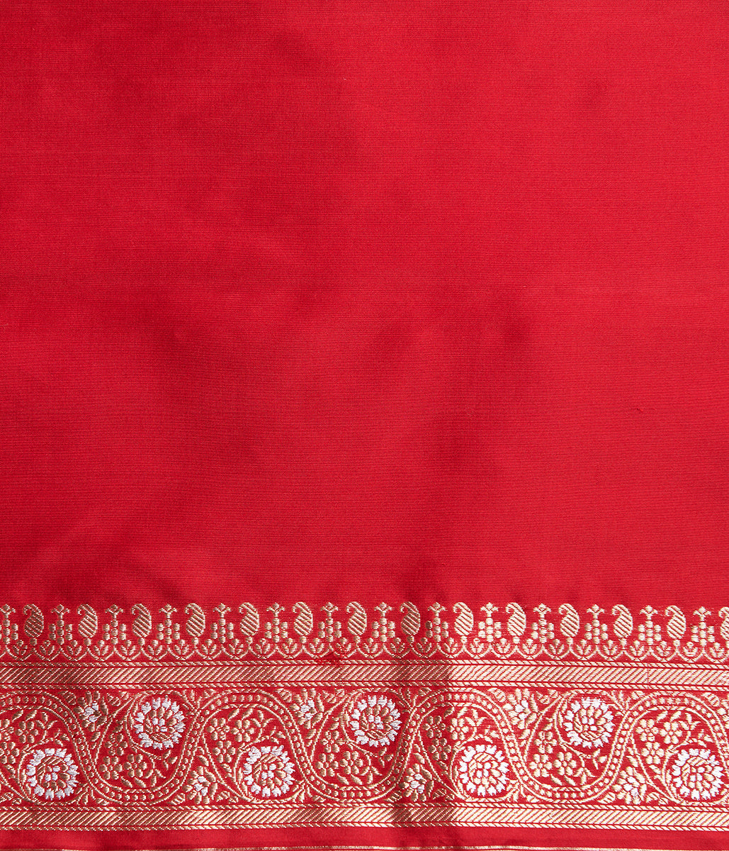 Handwoven_Red_Aada_Jangla_with_Gold_and_Silver_Zari_WeaverStory_05