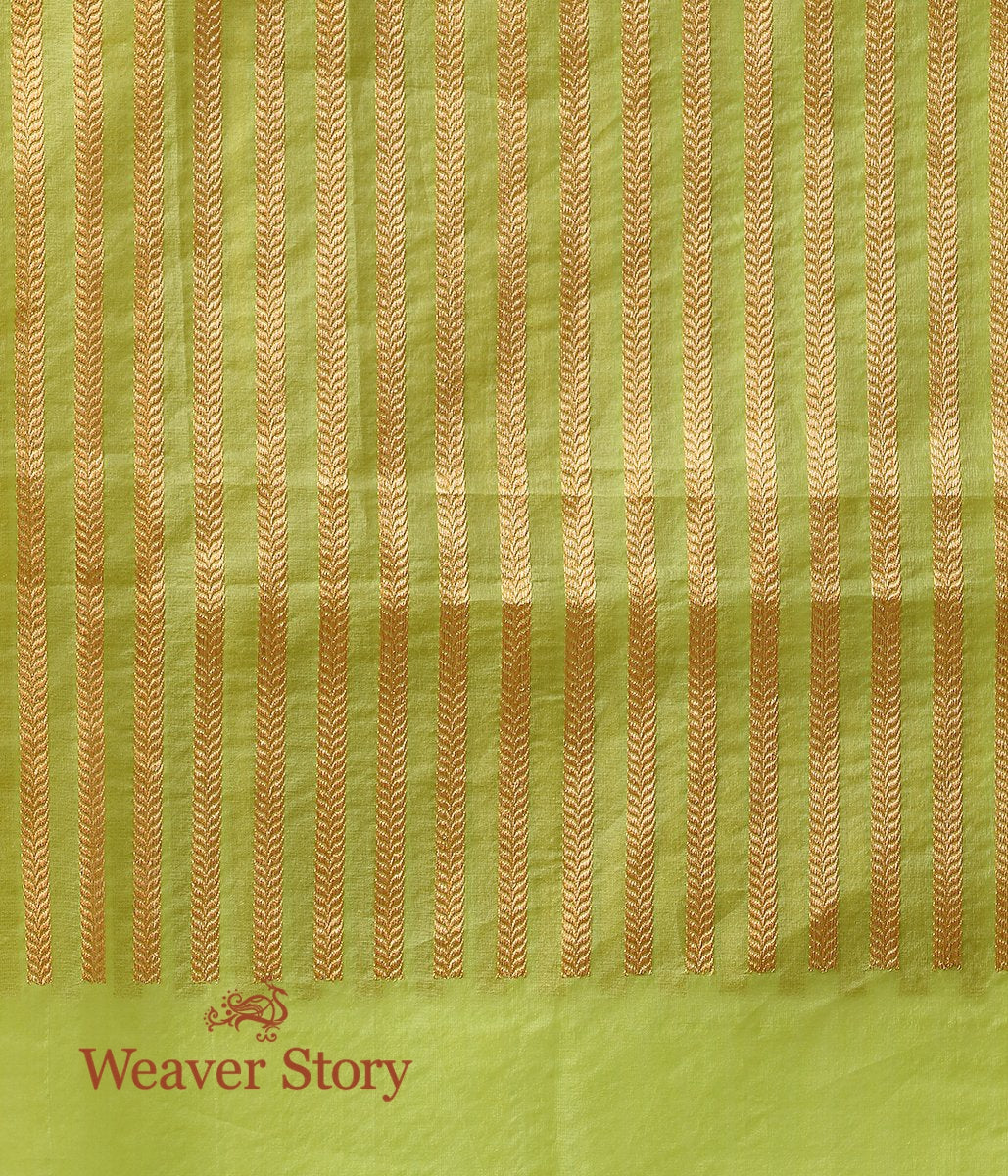 Handloom_Light_Green_Kora_Saree_with_Zari_Booti_WeaverStory_05