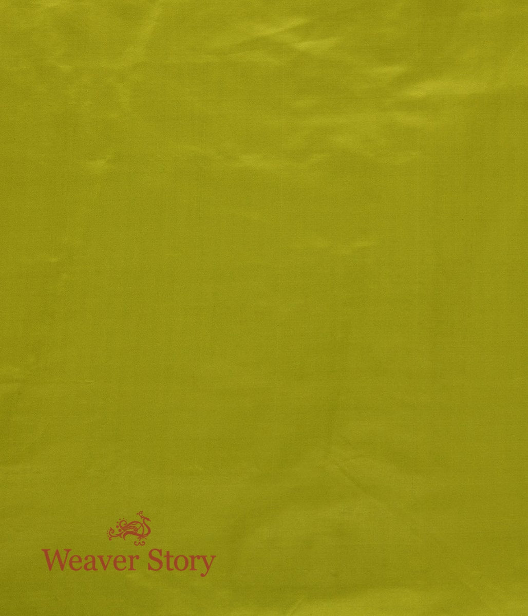 Handloom_Lime_Green_Kadhwa_Silk_Banarasi_Lehenga_WeaverStory_06