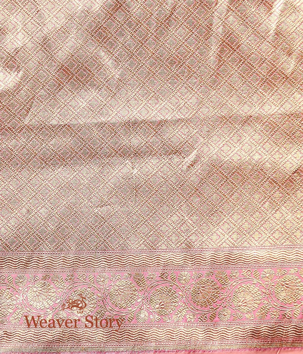 Handwoven_Light_Pink_Cutwork_Booti_Banarasi_Saree_WeaverStory_05