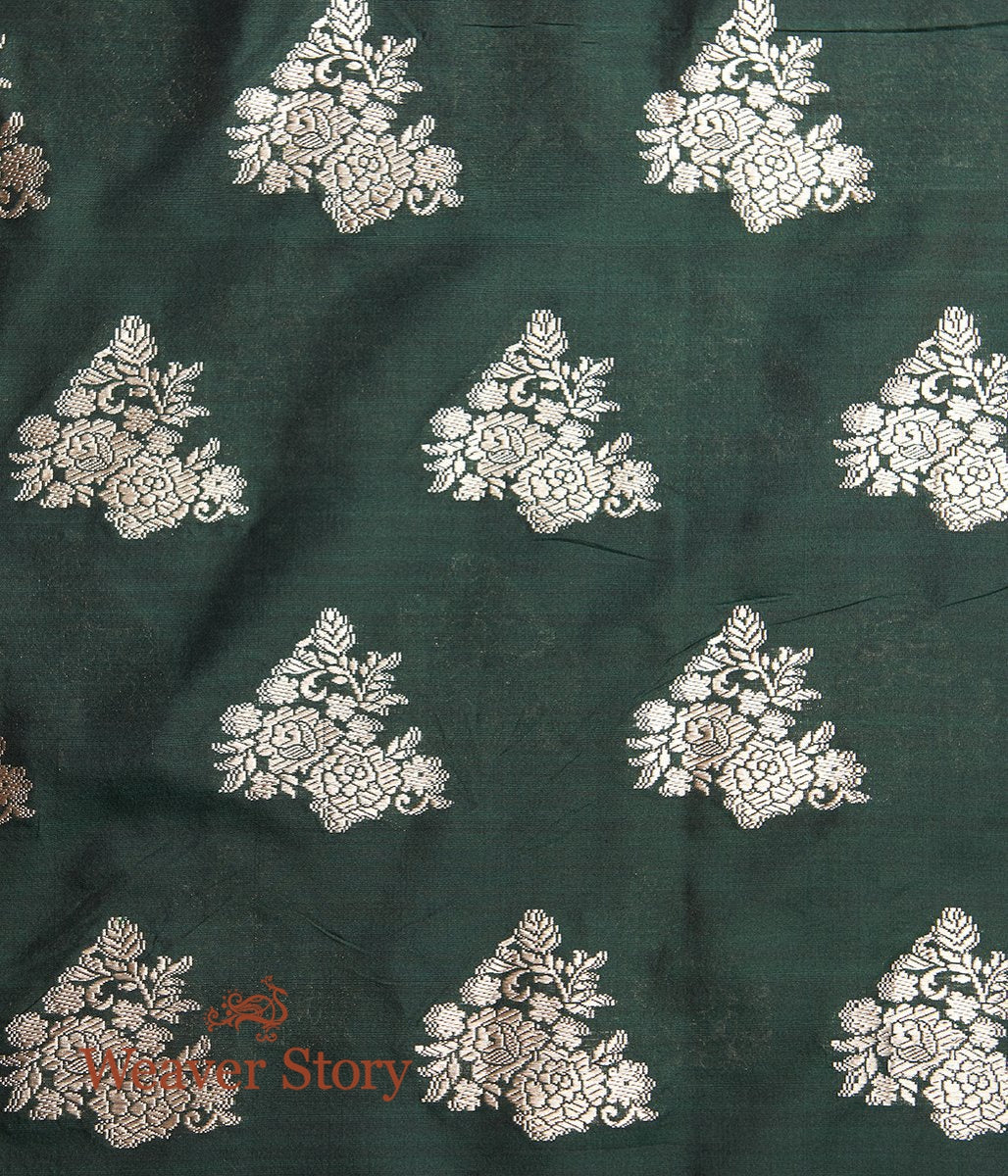 Handwoven_Green_Vertical_Floral_Bel_Banarasi_Saree_WeaverStory_05