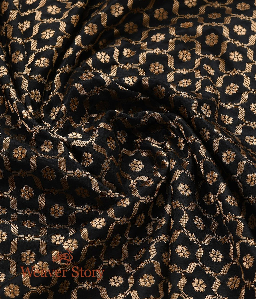 Handloom_Black_Katan_Silk_Jangla_Dupatta_WeaverStory_05