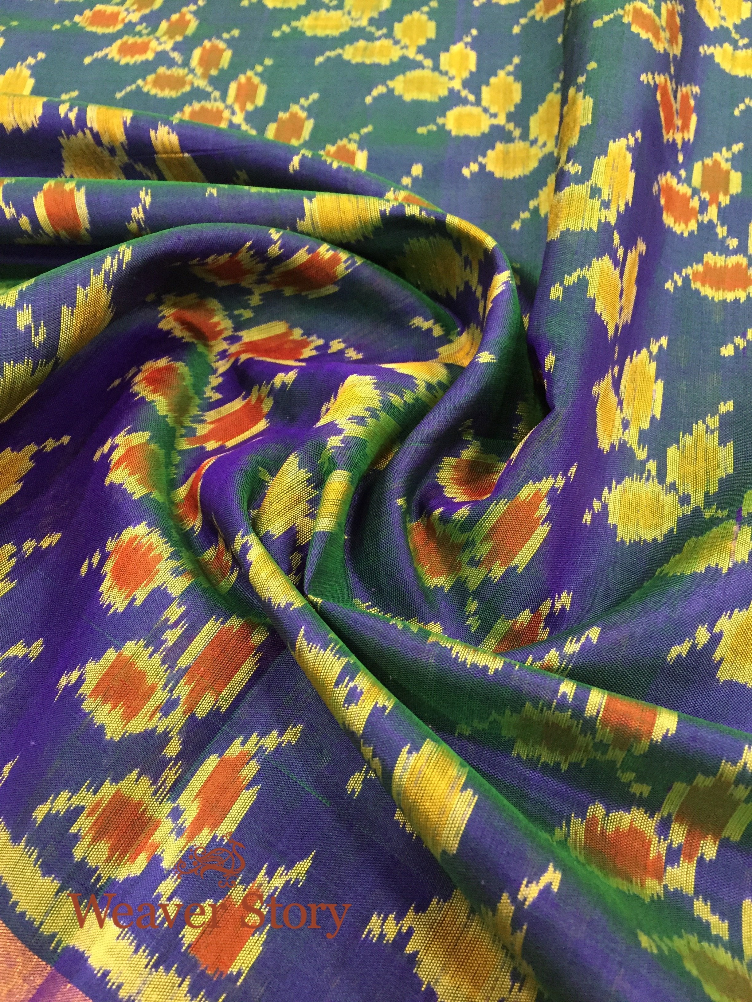 Handloom_Rajkot_Patola_Silk_Dupatta_in_Blue_and_Green_Dual_Tone_WeaverStory_05