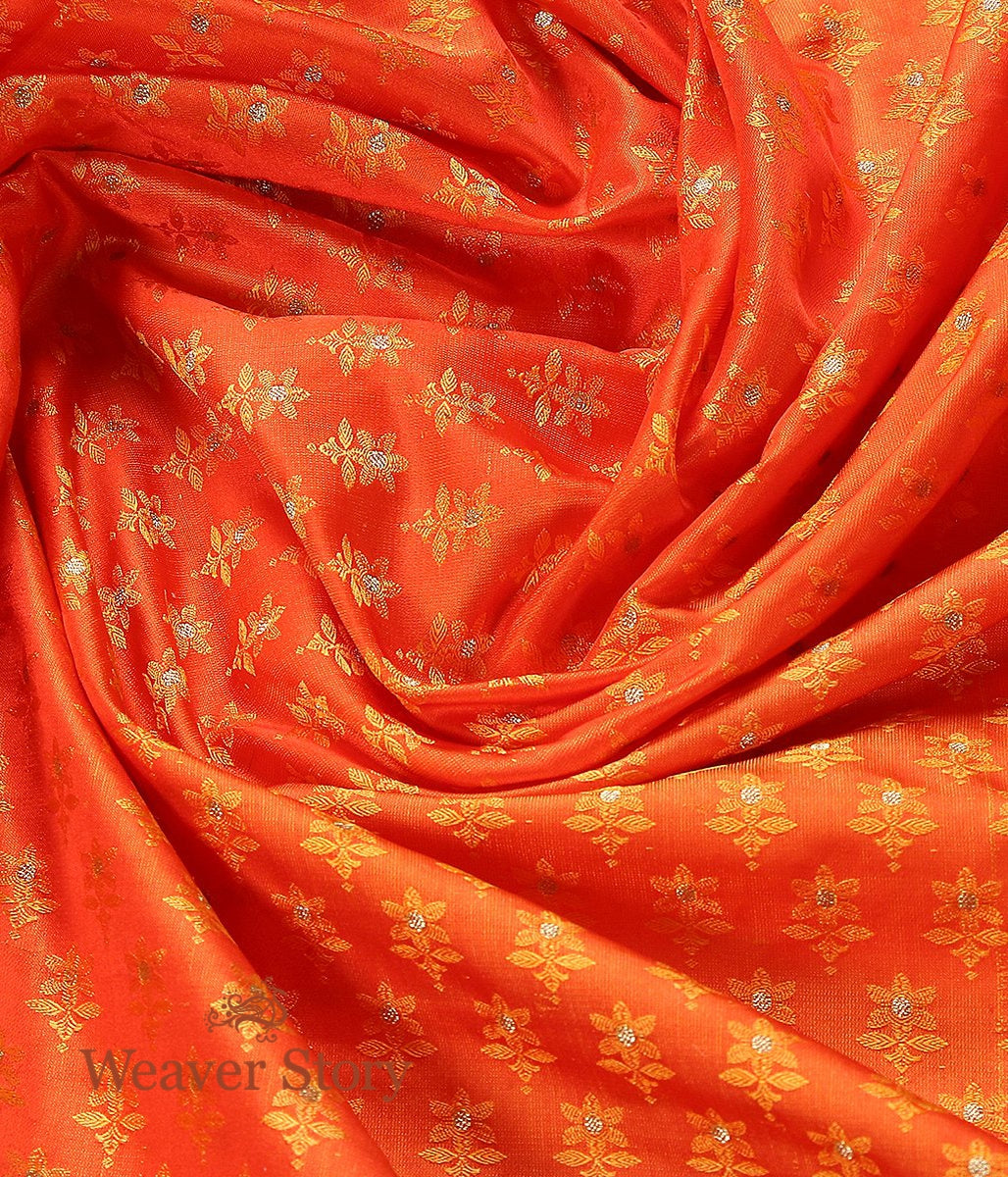 Handloom_Tanchoi_Zari_Booti_Fabric_WeaverStory_05