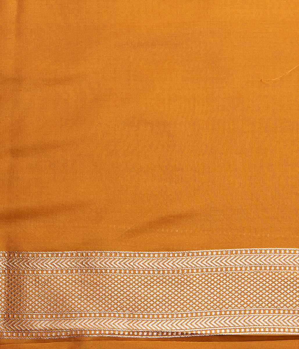 Handwoven_Mustard_Cutwork_Jangla_Saree_WeaverStory_05