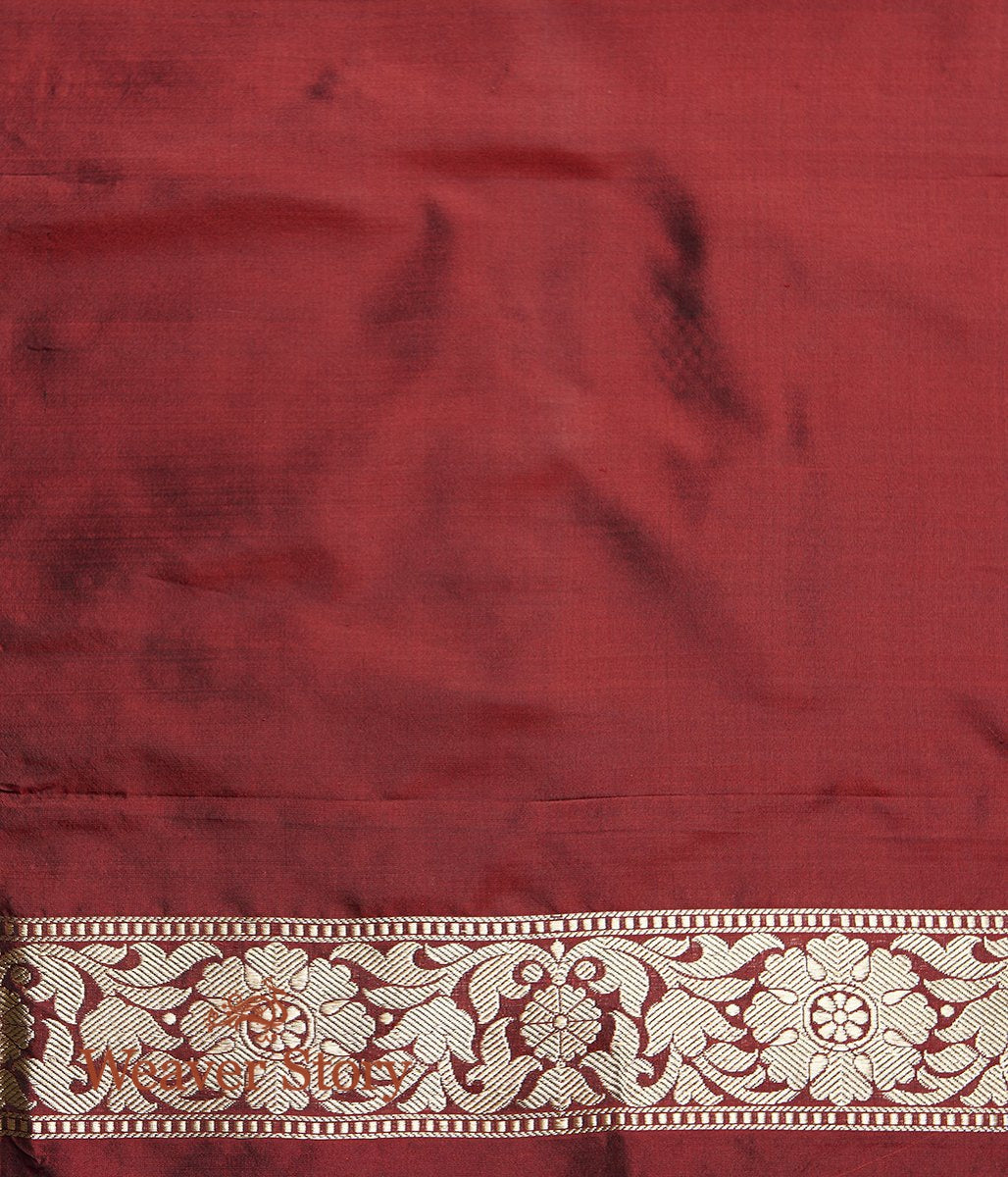 Handwoven_Maroon_Small_Booti_Saree_with_Kadhwa_Border_WeaverStory_05