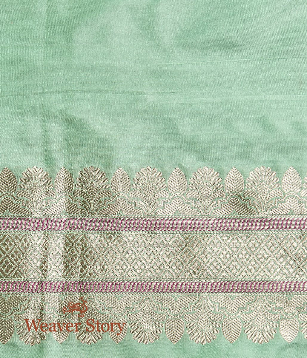 Handwoven_Light_Green_Kadhwa_Booti_Saree_WeaverStory_05