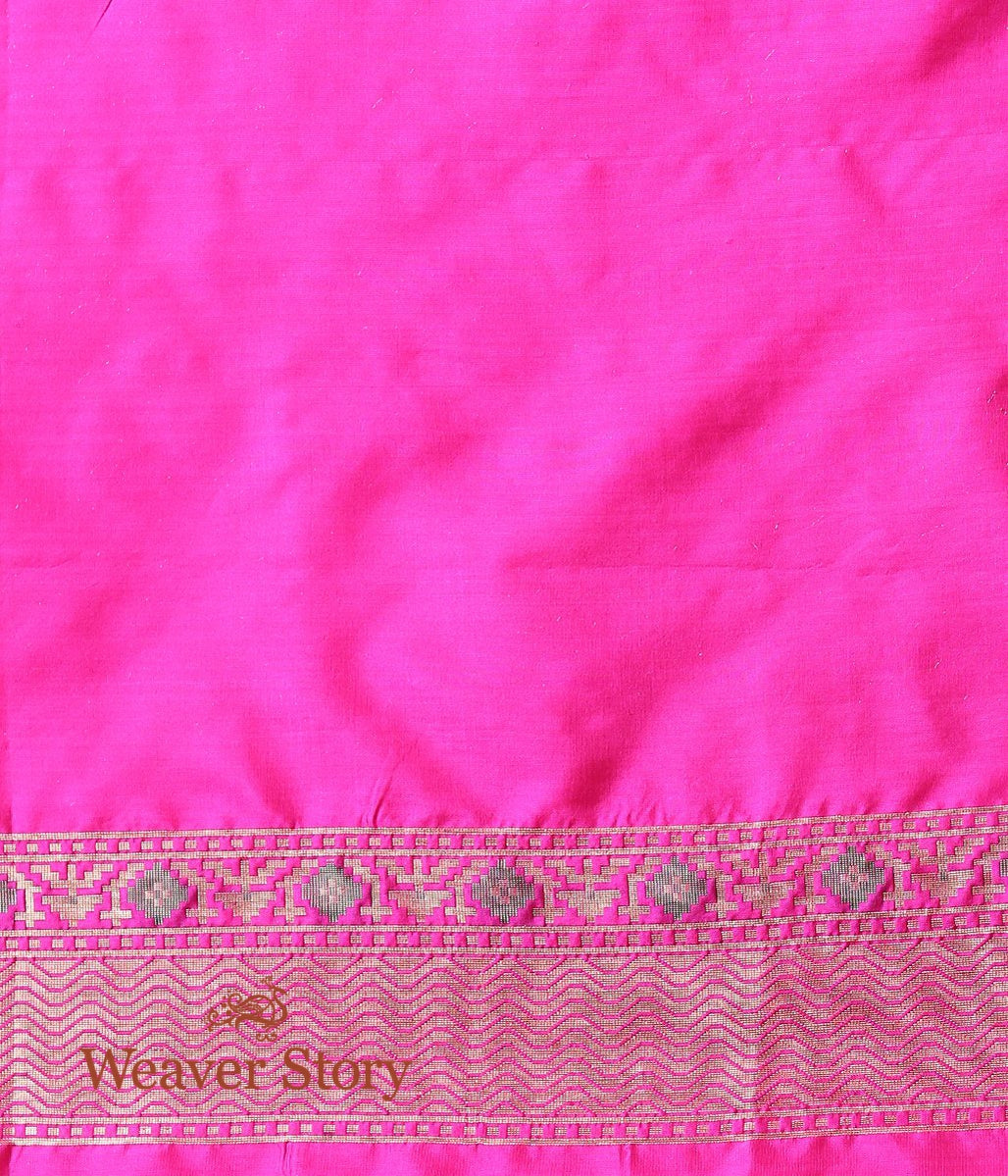 Handloom_Banarasi_Patola_Saree_in_Hot_Pink_WeaverStory_05
