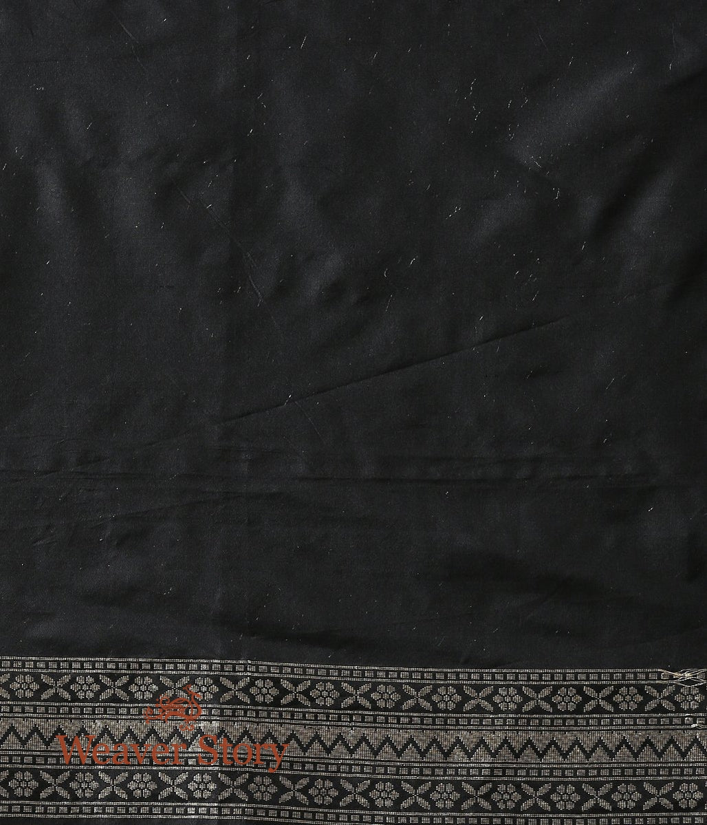 Handwoven_Black_Antique_Zari_Base_Saree_with_Meenakari_Jaal_WeaverStory_05