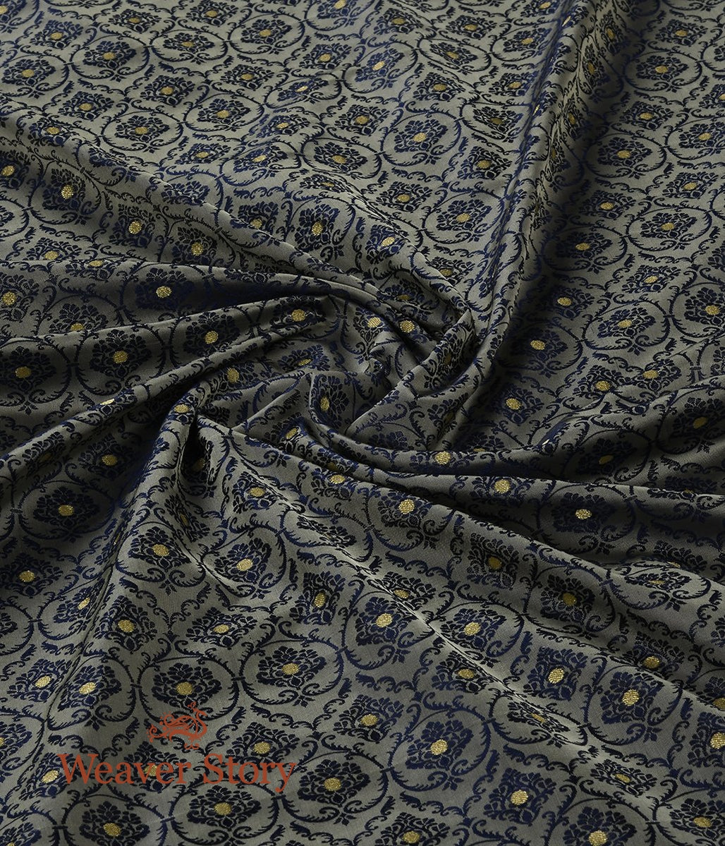 Handloom_Grey_Blue_Tanchoi_Fabric_with_Zari_Booti_WeaverStory_05