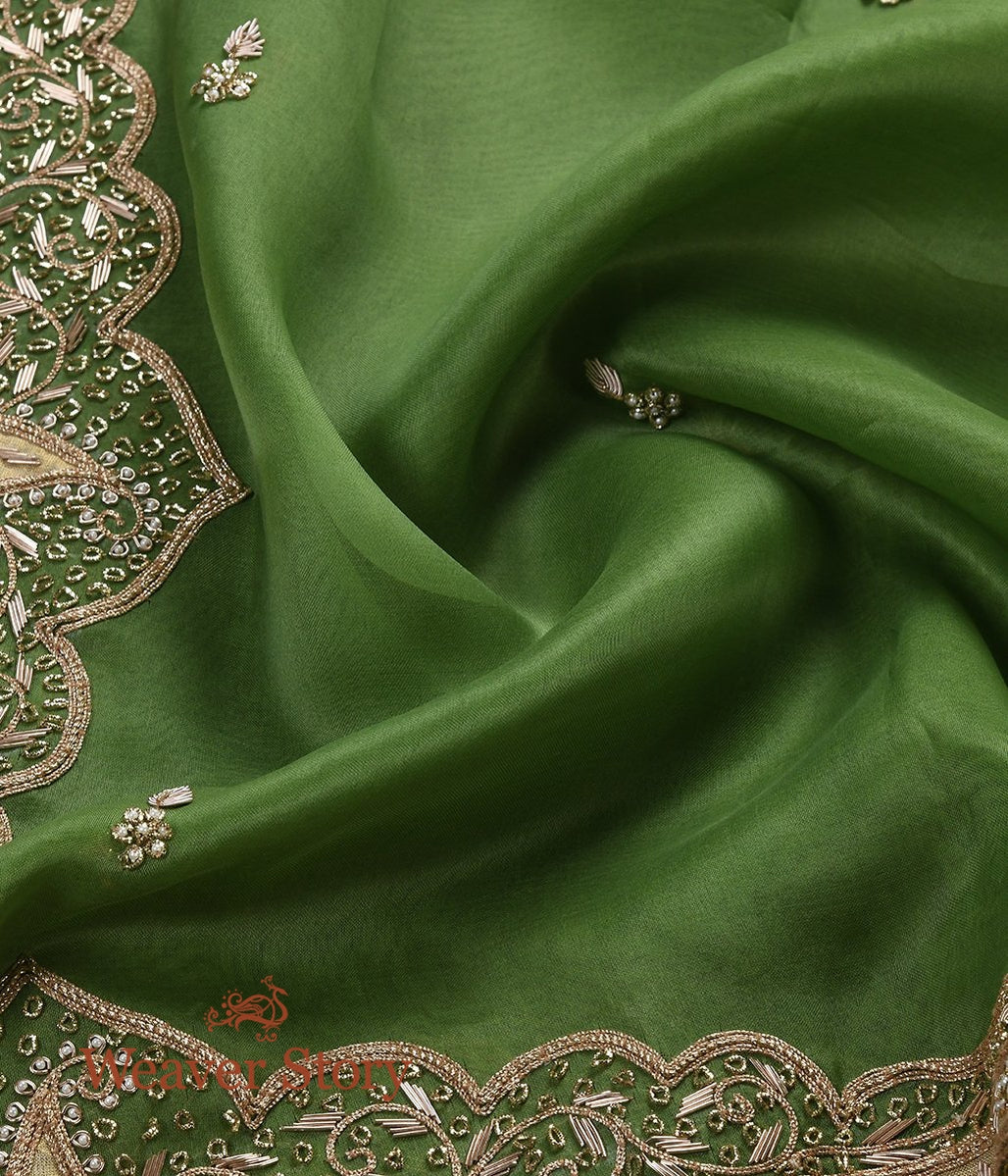 Heena_Green_Zardozi_Dupatta_with_Mughal_Border_WeaverStory_05
