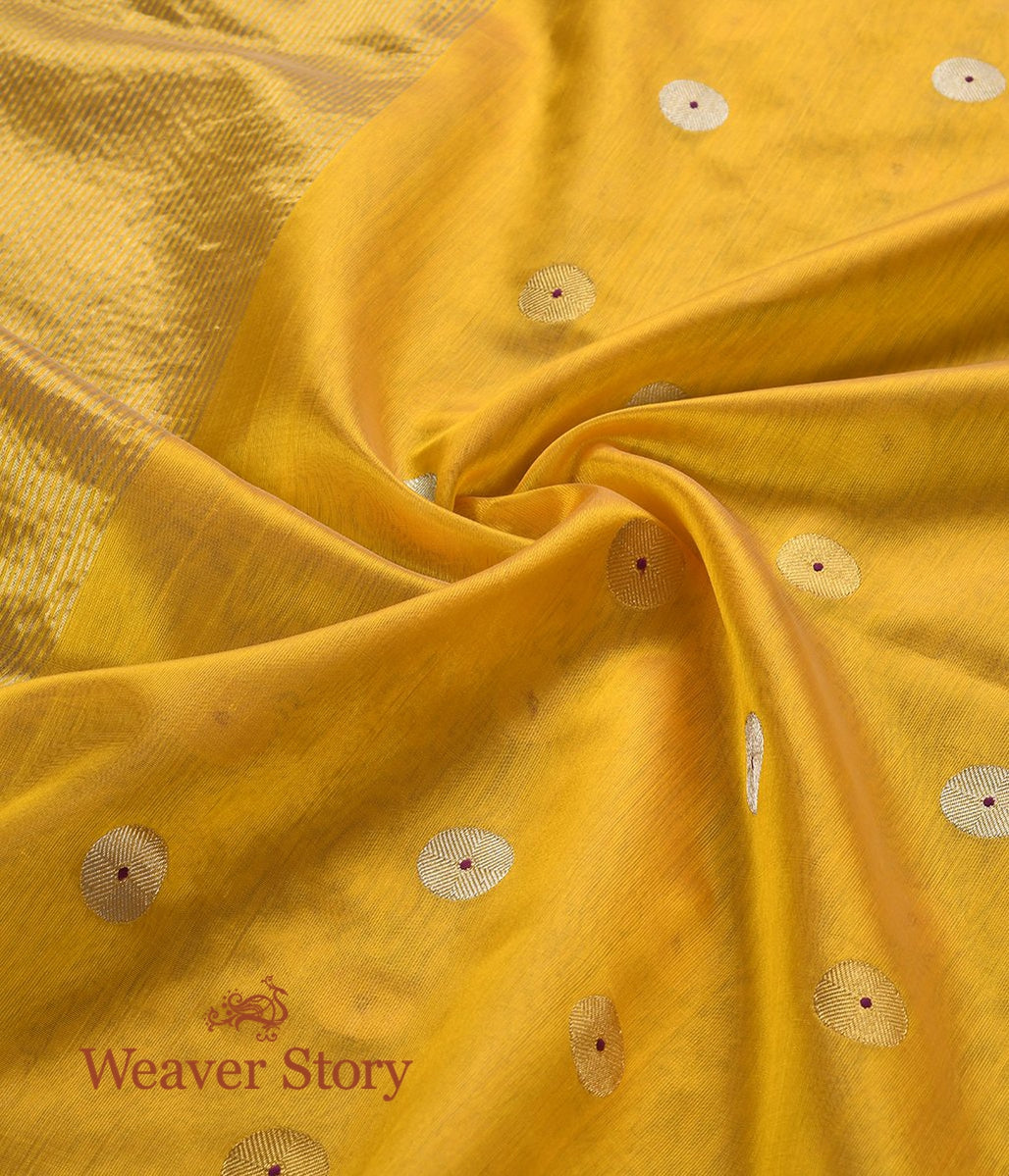 Handloom_Yellow_Chanderi_Silk_Dupatta_with_Asharfi_Boota_WeaverStory_05