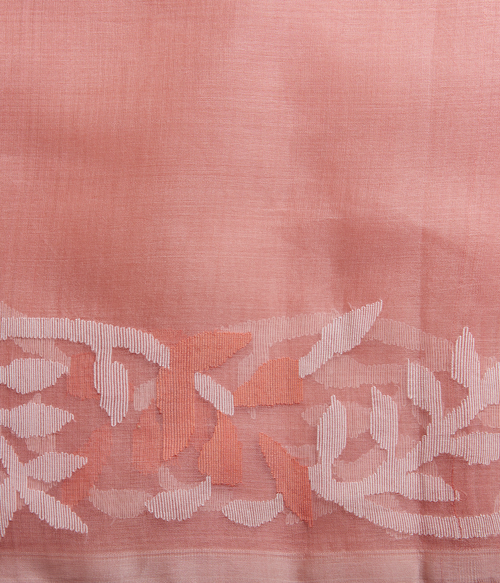 Handwoven_Peach_Muslin_Dhakai_Jamdani_Saree_with_White_and_Peach_Thread_Work_WeaverStory_05
