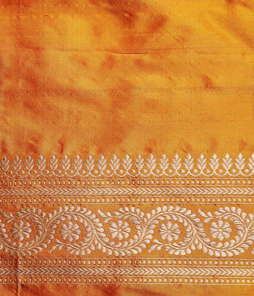 Handwoven_Kadhwa_booti_banarasi_in_an_unusual_yellow_and_red_dual_tone_WeaverStory_05