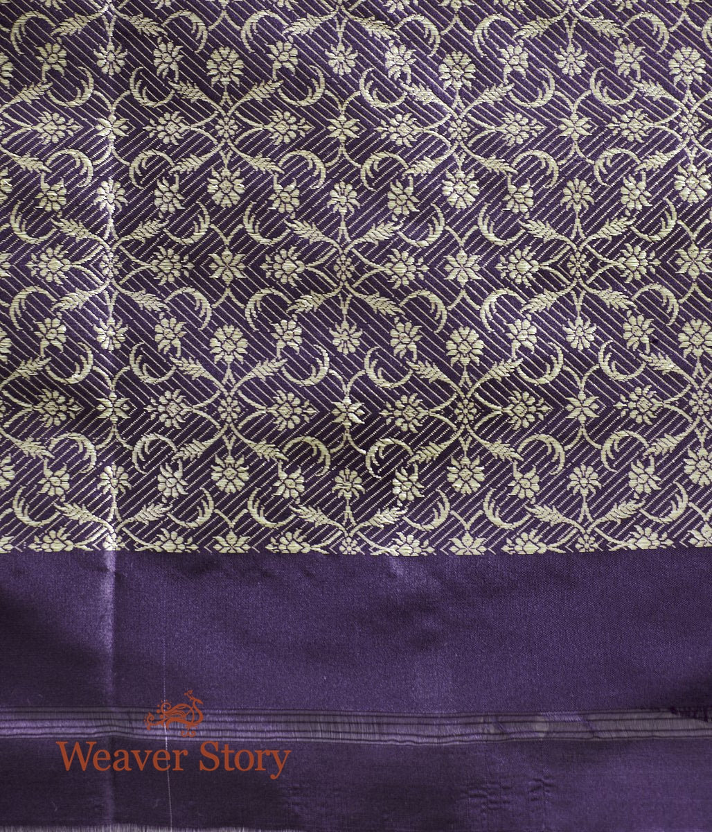 Handwoven_Dark_Purple_Kadhwa_Booti_Saree_with_Beldaar_Border_WeaverStory_05