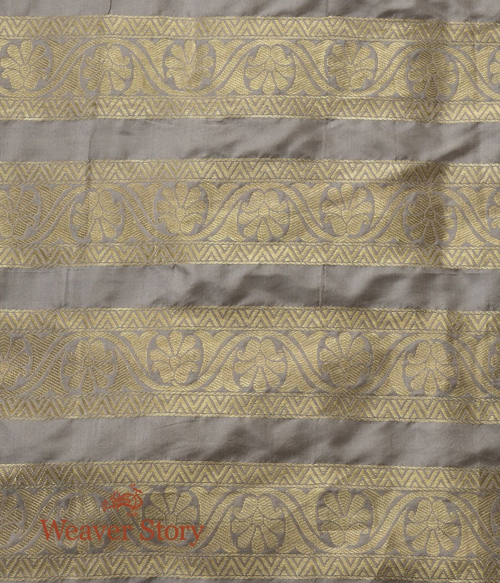 Handloom_Grey_Kalidar_Jaal_Katan_Silk_Banarasi_Lehenga_WeaverStory_06