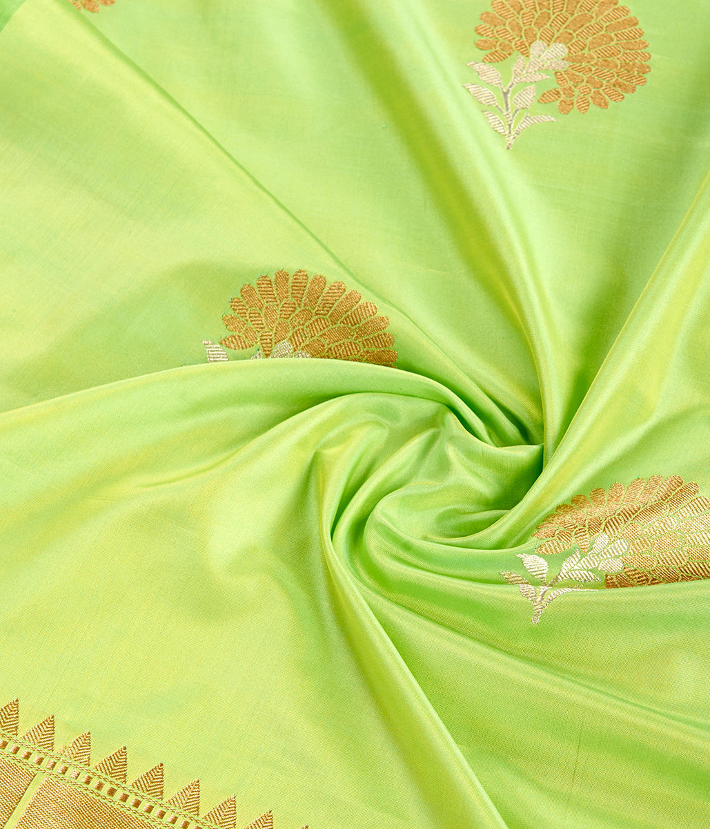 Suit_Set_-_Handwoven_Green_Katan_Silk_Kurta_and_Dupatta_with_Kadhwa_Booti_WeaverStory_06