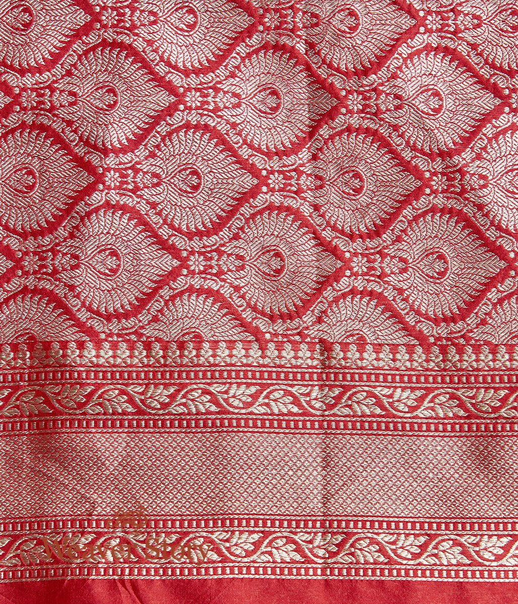 Handwoven_Gold_Tissue_Silk_Banarasi_Saree_with_Meenakari_Motifs_WeaverStory_05