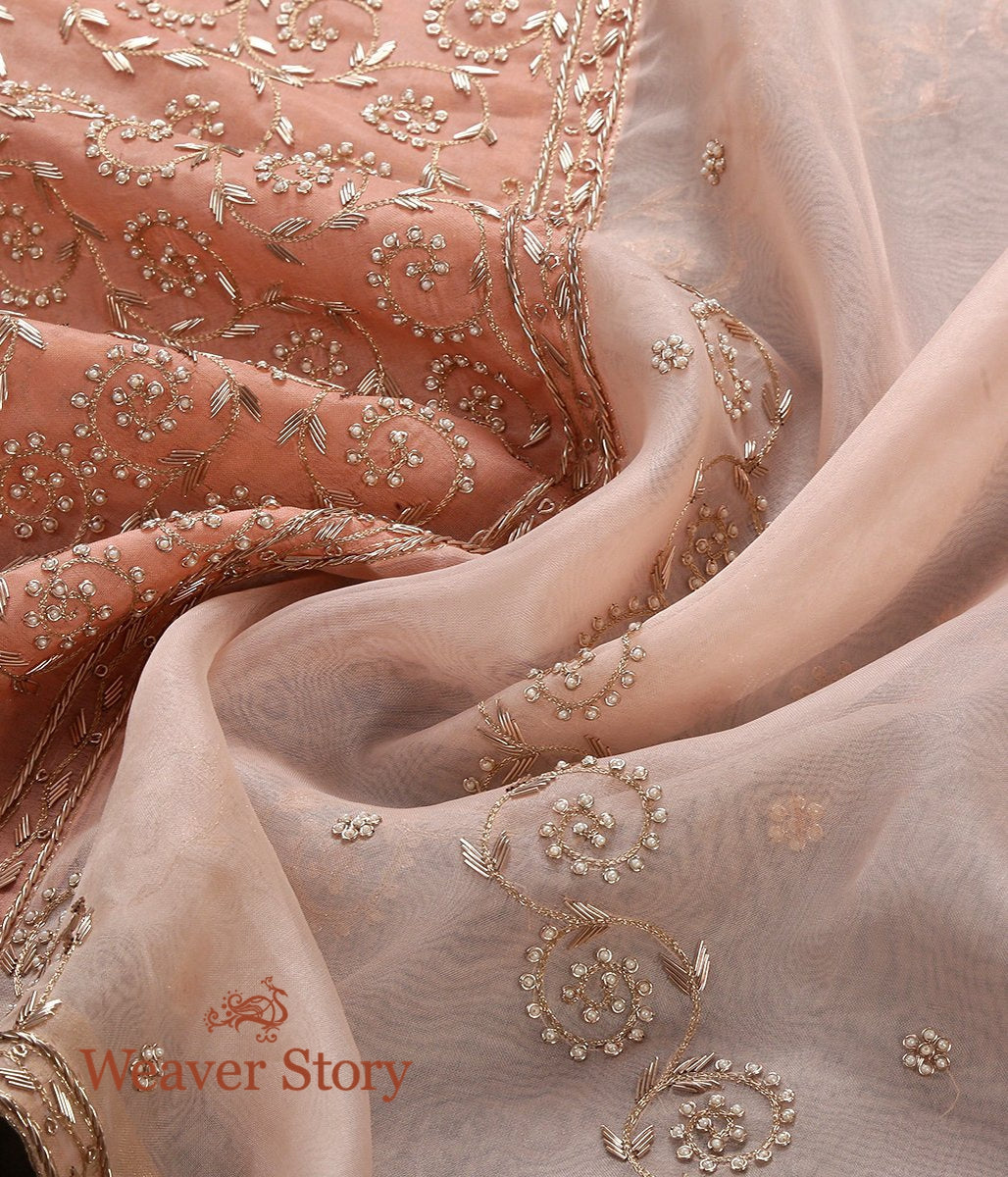 Peach_Zardozi_Work_Dupatta_with_Paisleys_on_Pallu_WeaverStory_06