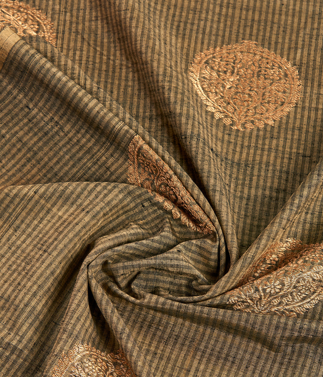 Handwoven_Black_Katan_Silk_Dupatta_With_Beige_Grey_Striped_Kurta_WeaverStory_06