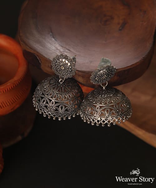 Kiraz_Handcrafted_Jhumkis_In_Oxidised_Pure_Silver_WeaverStory_01