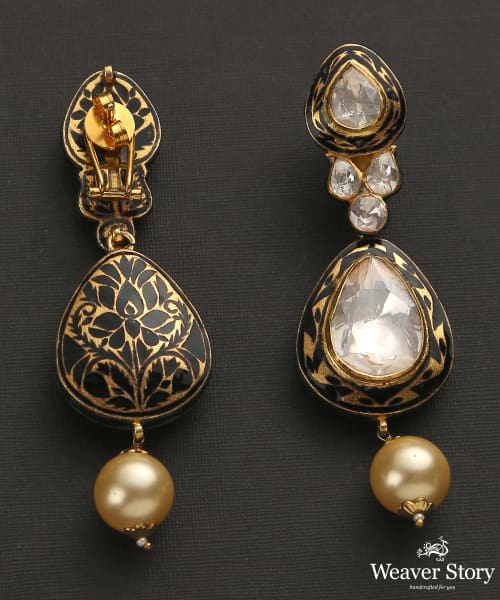 Malaki_Handcrafted_Pure_Silver_Earrings_With_kundan_And_Pearls_WeaverStory_03