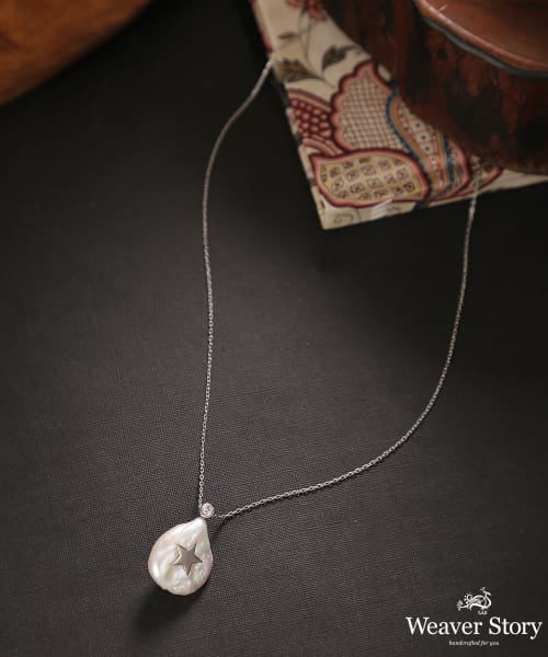 Zumana_Pendant_Necklace_Handcrafted_In_Pure_Silver_WeaverStory_01